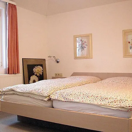 Uns Gartenhus * Klein Zicker